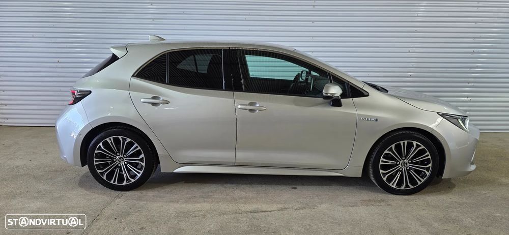 Toyota Corolla 2.0 Hybrid Exclusive - 11