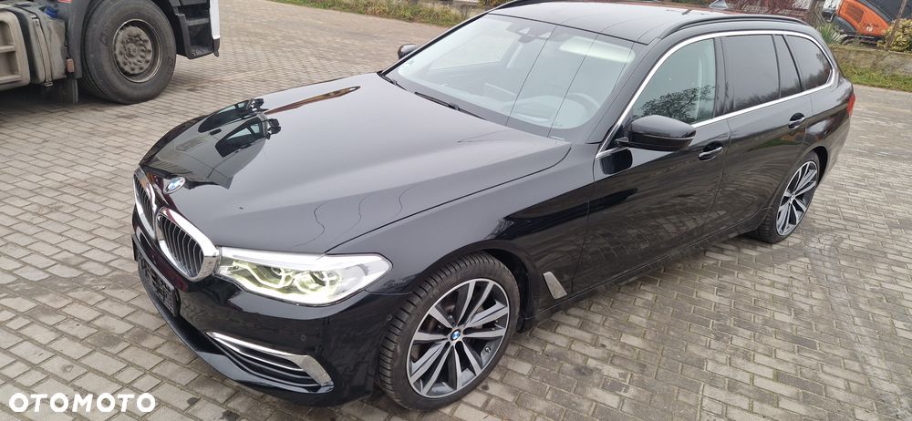 BMW Seria 5 525d Luxury Line sport - 10