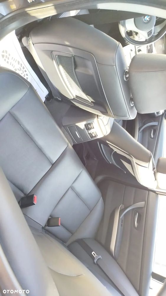 BMW Seria 3 330xd DPF - 4