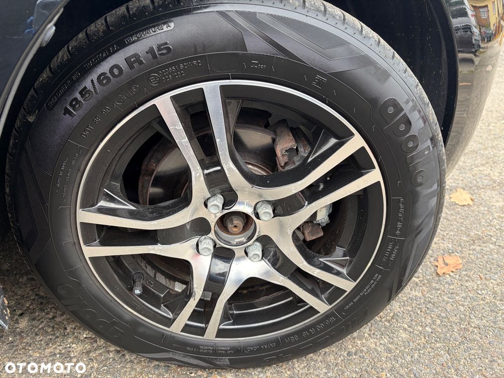 Toyota Yaris 1.33 VVT-i Executive - 22