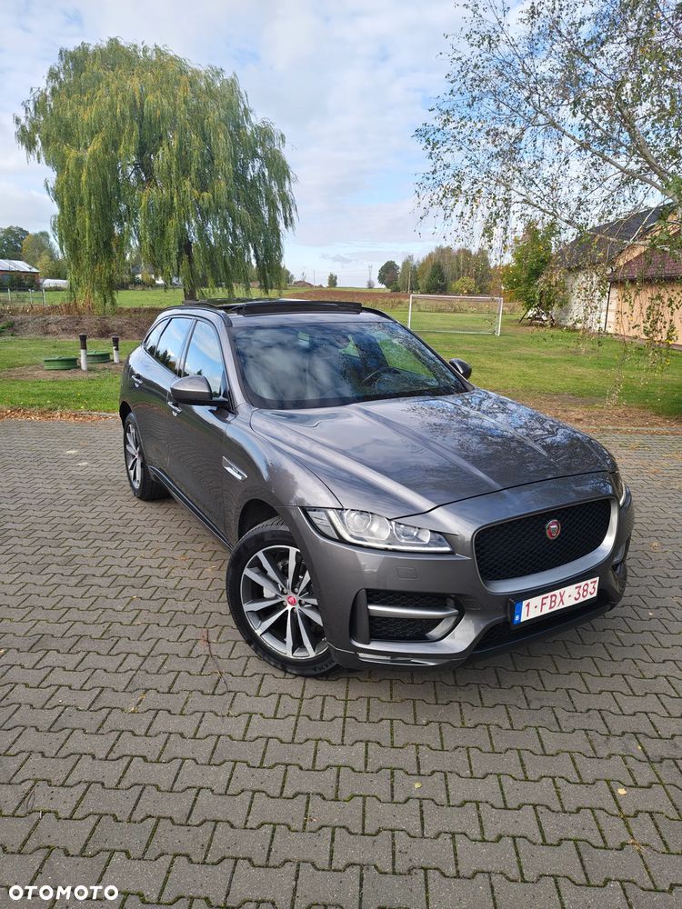 Jaguar F-Pace - 23