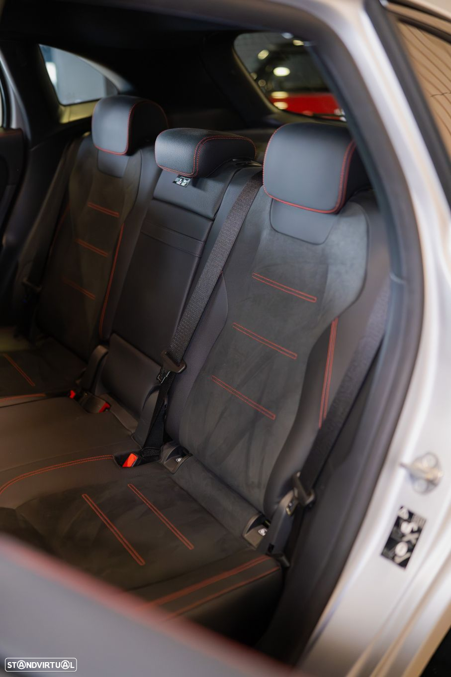 Mercedes-Benz GLA 250 e AMG Line - 20