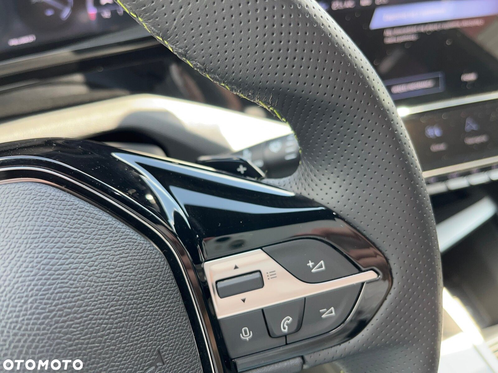 Peugeot 308 1.2 PureTech GT S&S EAT8 - 23
