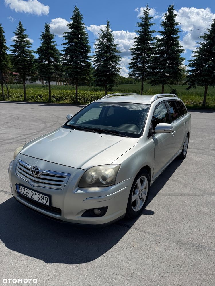 Toyota Avensis 1.8 VVT-i - 2