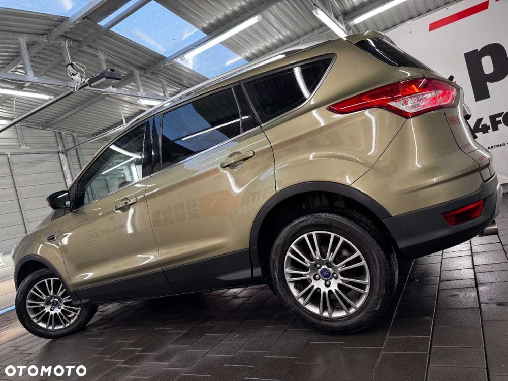 Ford Kuga - 12