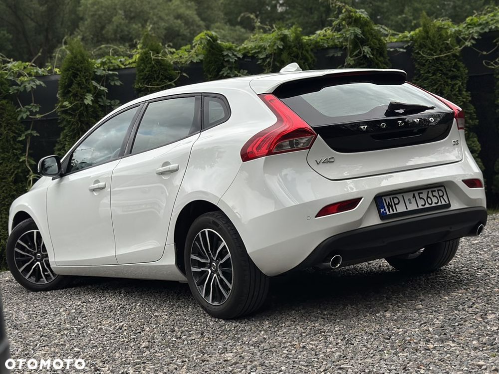 Volvo V40 D2 Momentum - 10