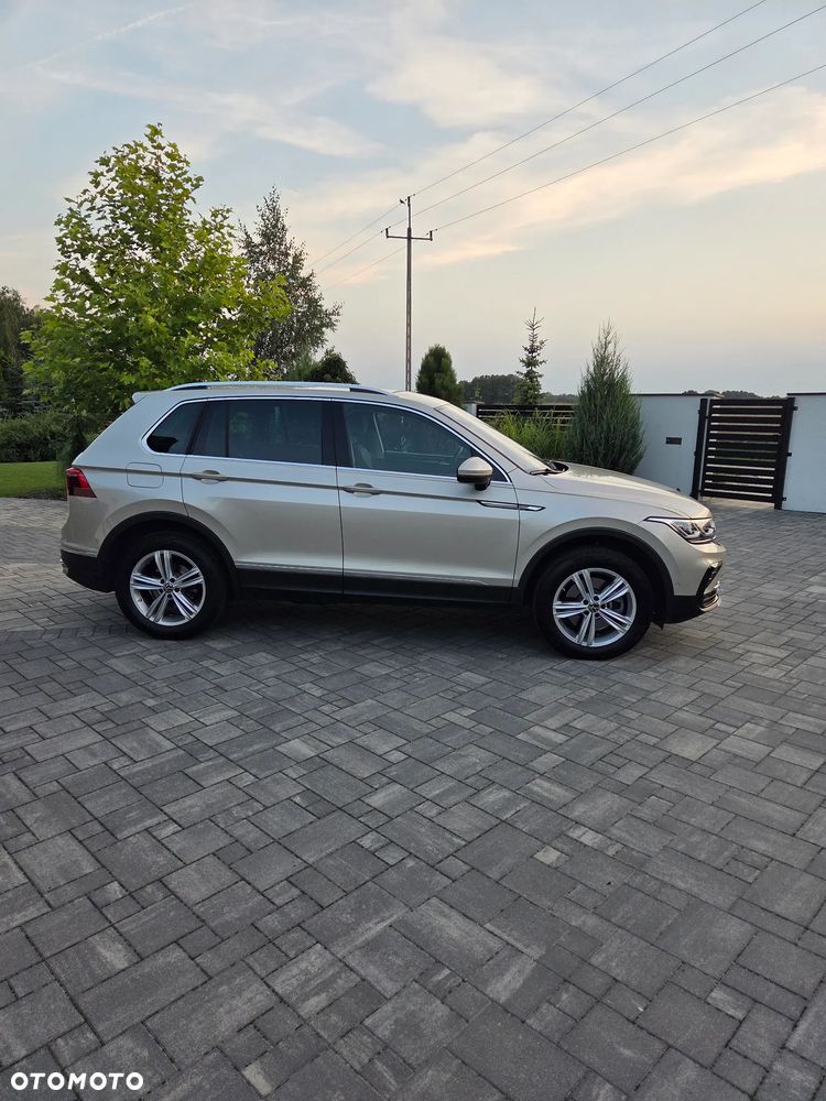 Volkswagen Tiguan 2.0 TDI SCR 4Mot Elegance DSG - 9