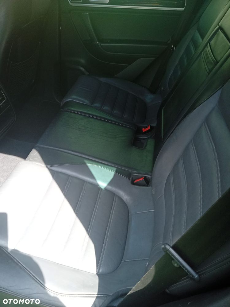 Volkswagen Touareg 3.0 V6 TDI BMT R-Style - 26
