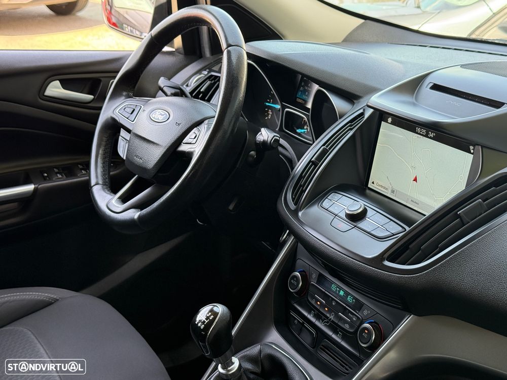 Ford Kuga 1.5 TDCi Titanium - 26