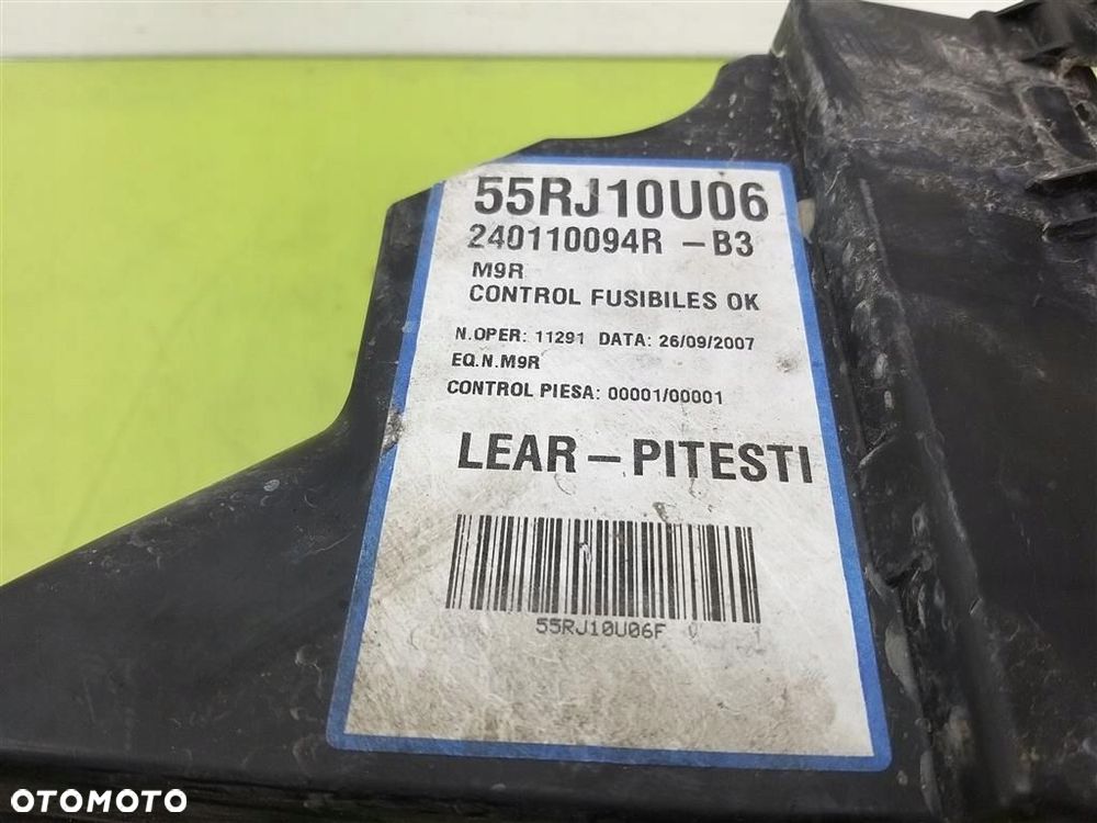 Skrzynka bezpieczników Renault Laguna III 2007-2015 240110094R ORYGINAŁ - 2