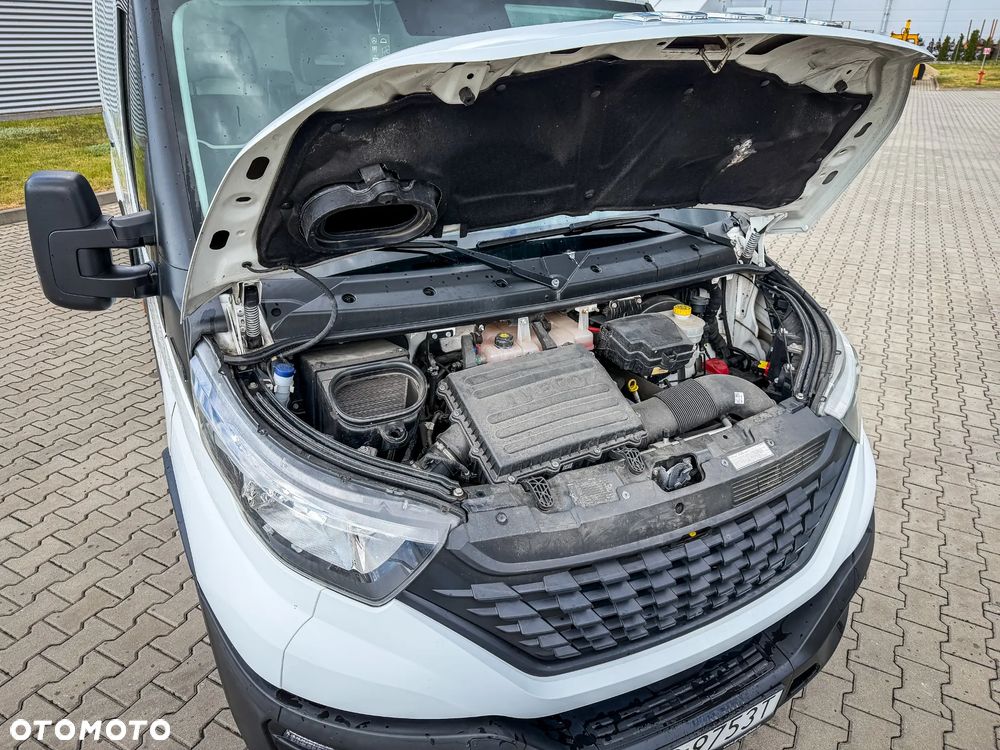 Iveco Daily 35S16 V 2.3 Diesiel 160 KM MT6 Furgon L4H2! - 40