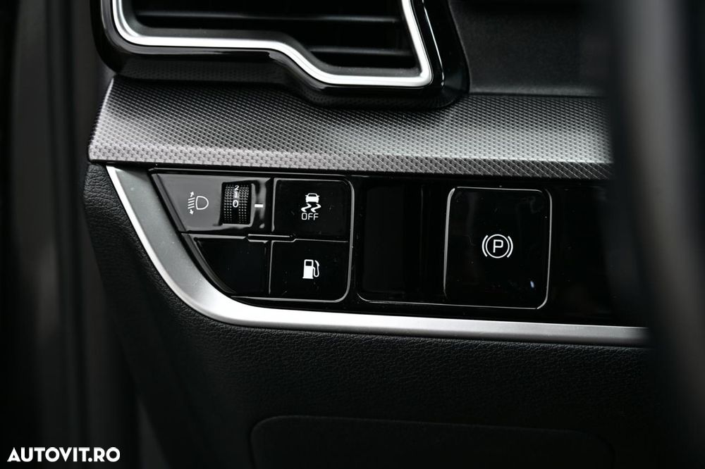 Kia Sportage 1.6 T-GDI PHEV 6AT 4x4 Style - 26