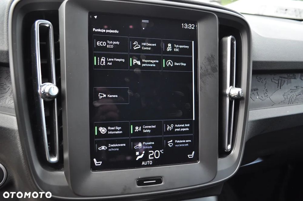 Volvo XC 40 T3 Momentum Core - 31