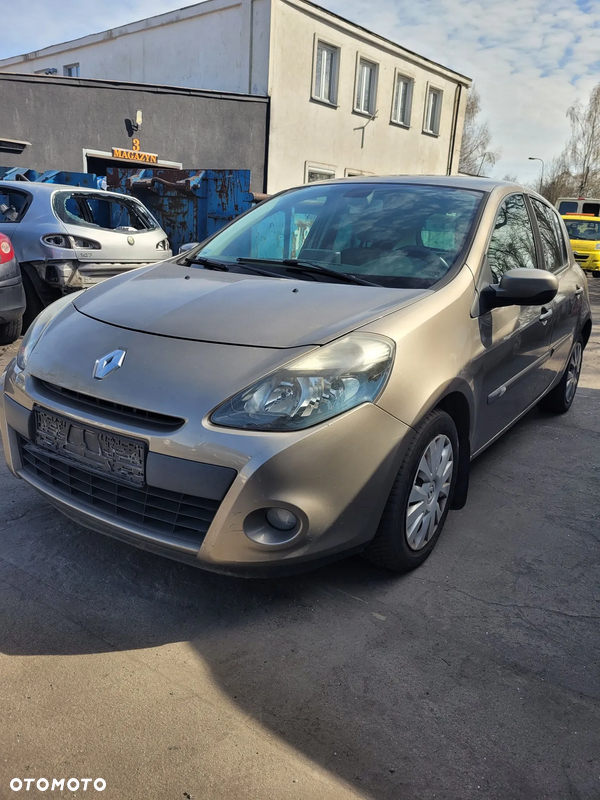 Części- Renault clio 1149 47kW benzyna 2010r.