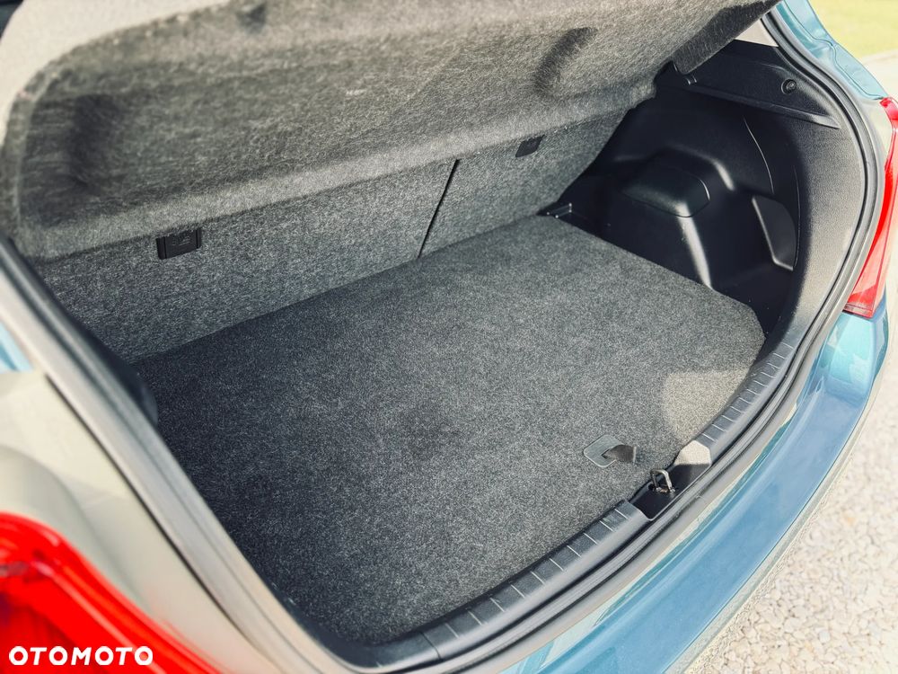 Toyota Yaris 1.33 VVT-i Lounge - 14
