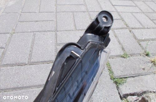 LAMPA LEWA REFLEKTOR TOYOTA COROLLA E21 SEDAN 19- - 4