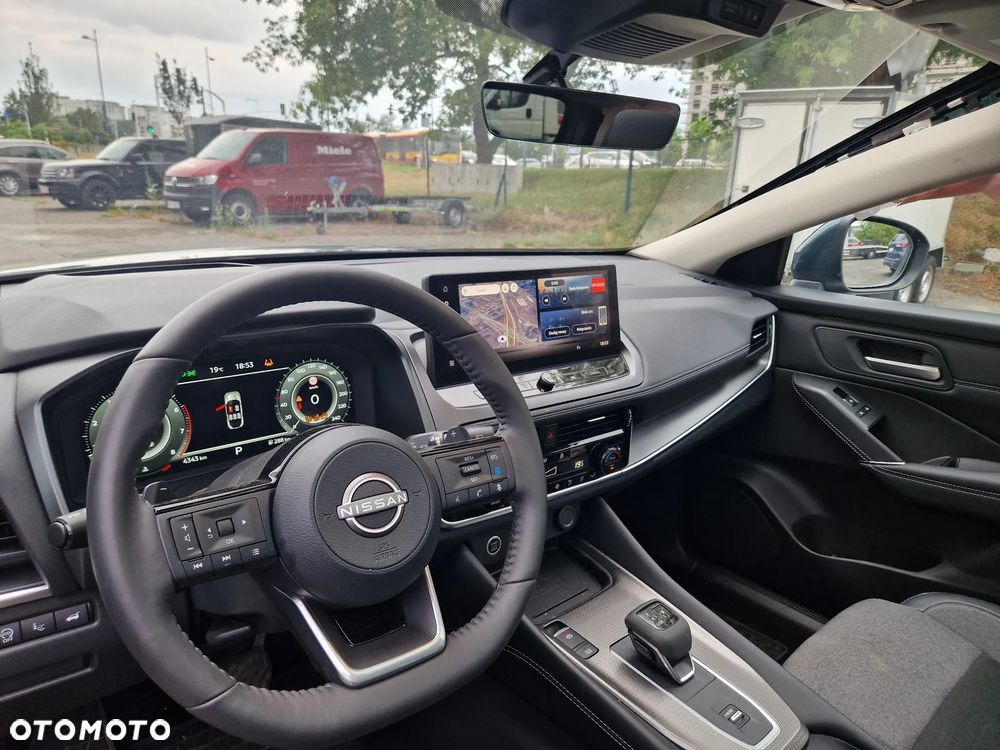 Nissan Qashqai 1.3 DIG-T MHEV N-Connecta Xtronic - 12