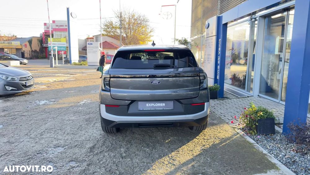 Ford Explorer RWD 77 kWh Extended Range Select - 6