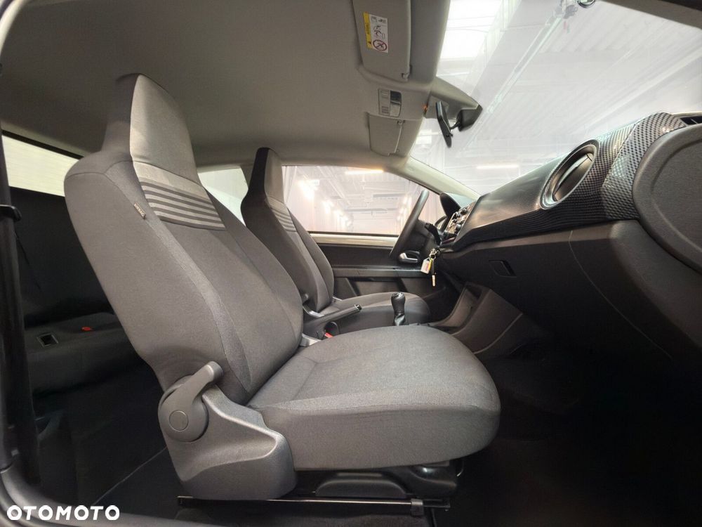 Volkswagen up! 1.0 move - 22