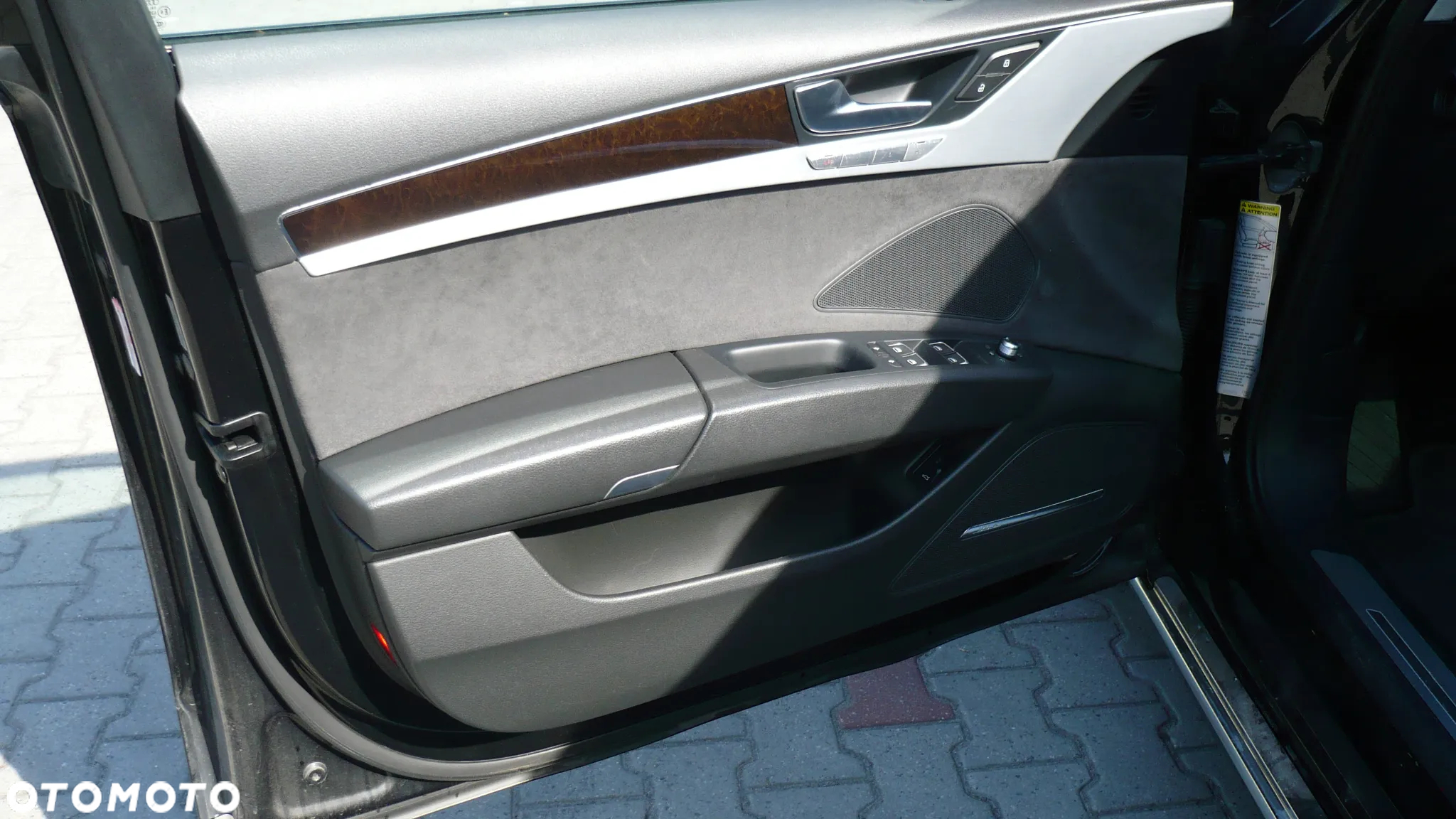 Audi A8 4.2 FSI Quattro - 14