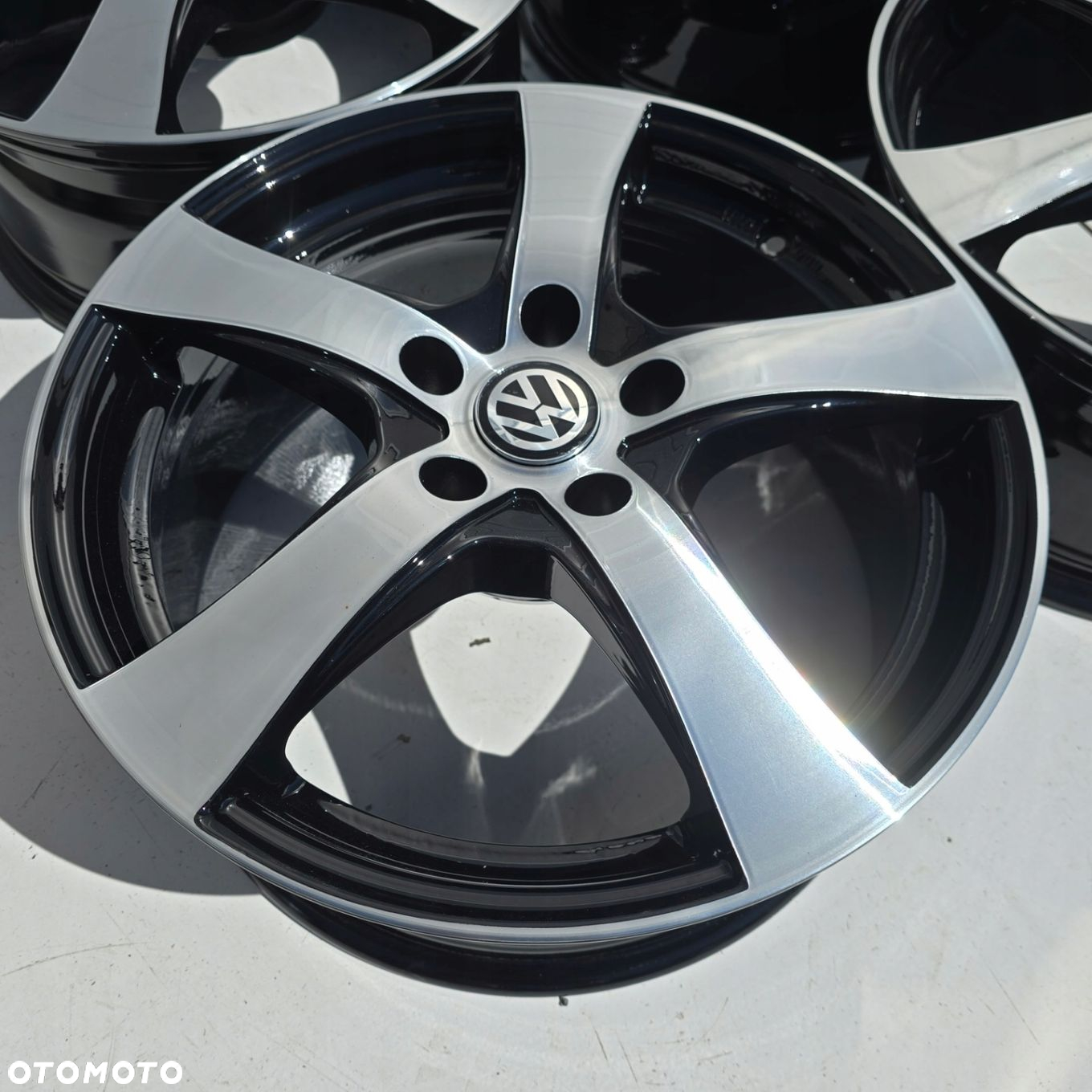 VW PASSAT B7 B8 CC TIGUAN II I T-ROC SHARAN GOLF VI VII CADDY 5x112 17 4X - 4