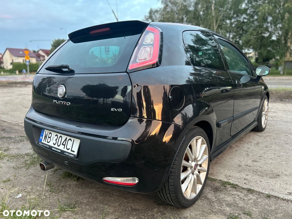 Fiat Punto 1.4 16V Dynamic - 6