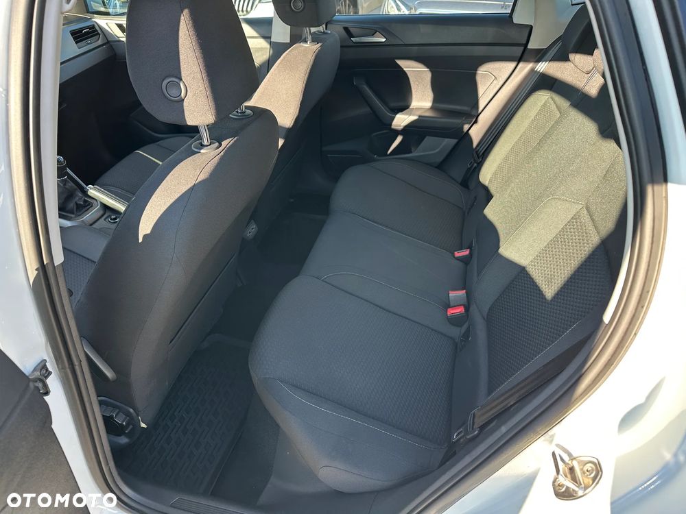 Volkswagen Polo - 23