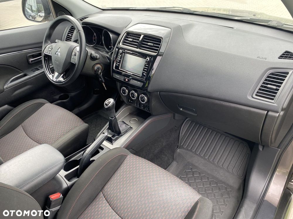 Mitsubishi ASX - 18