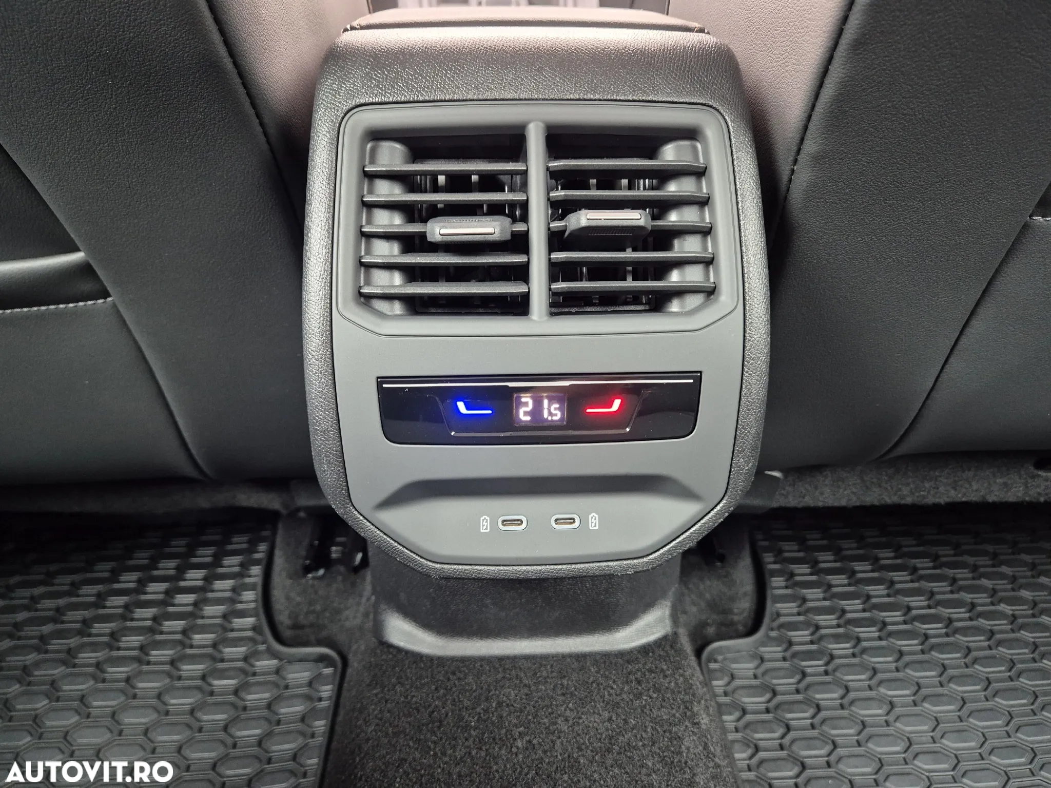 Cupra Formentor 1.4 e-Hybrid DSG - 12