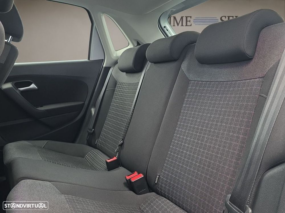 VW Polo 1.4 TDi Connect - 16