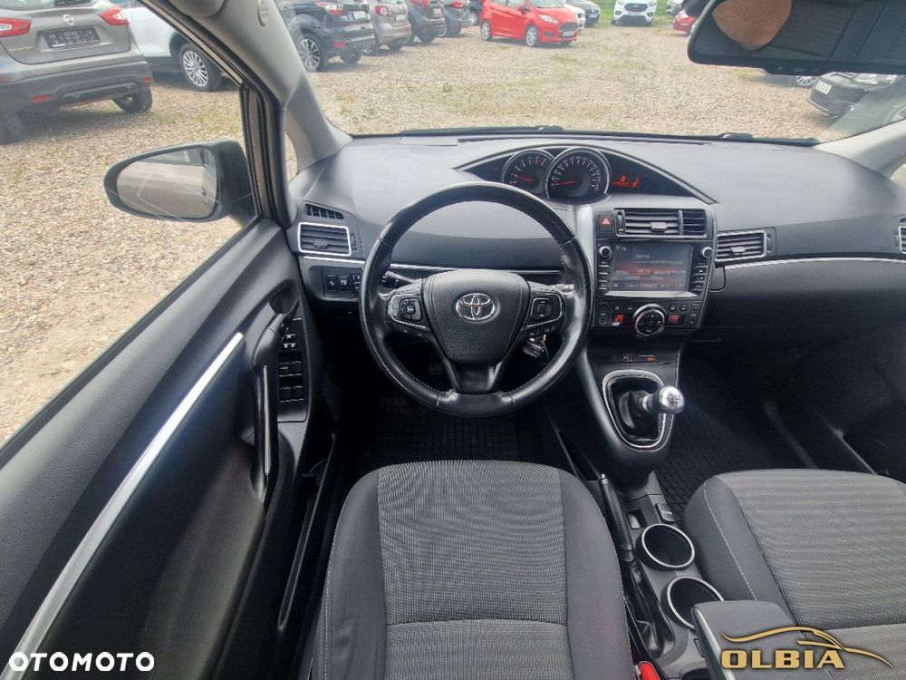 Toyota Verso 1.6 D-4D Prestige - 6