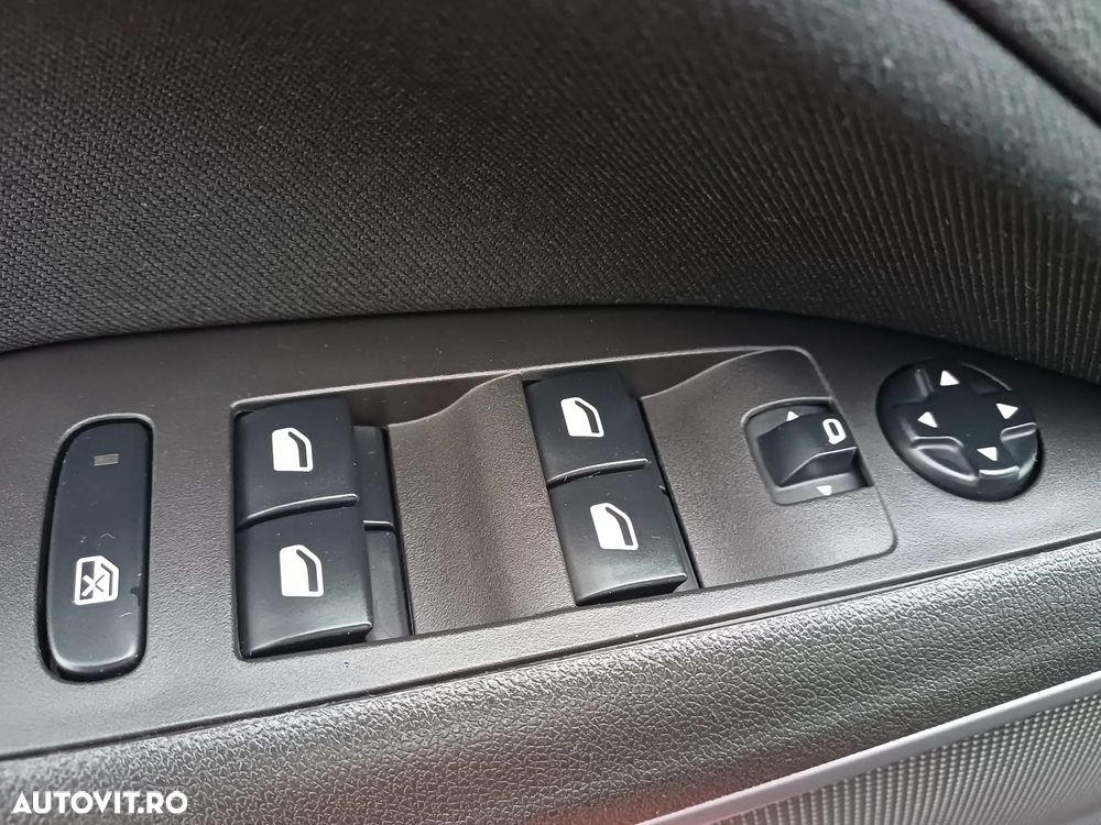 Opel Crossland 1.2 Enjoy - 12