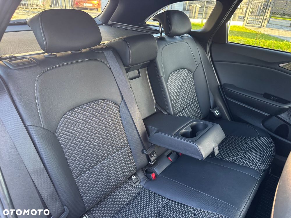 Kia Ceed - 27