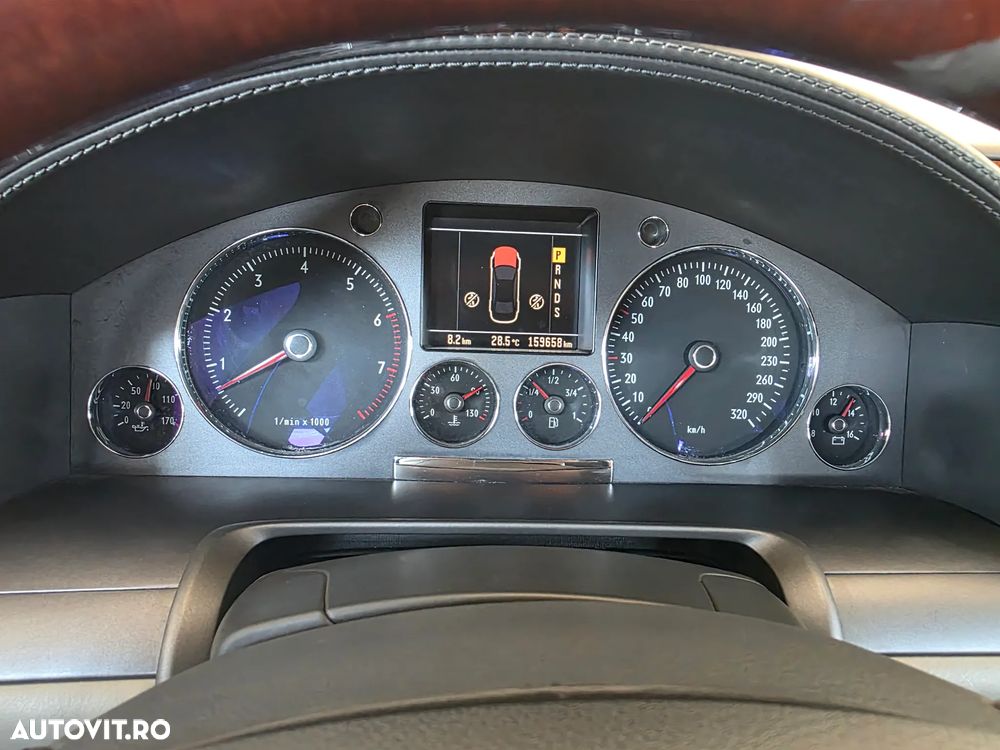 Volkswagen Phaeton 6.0 W12 4MOTION Automatik (5 Sitzer) - 23
