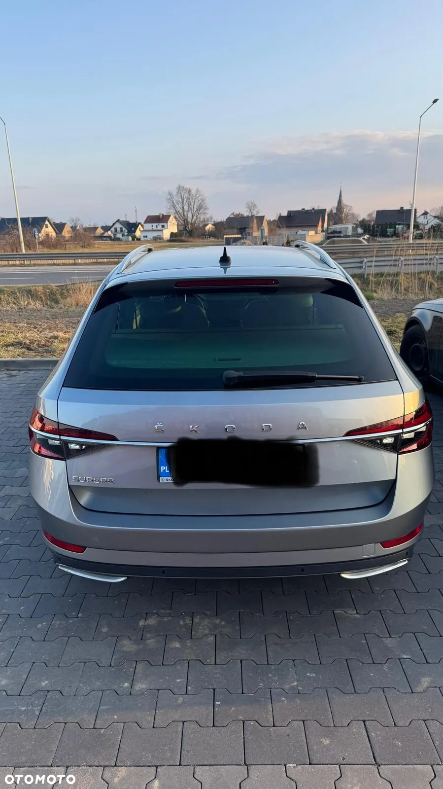 Skoda Superb 2.0 TDI SCR L&K DSG - 2