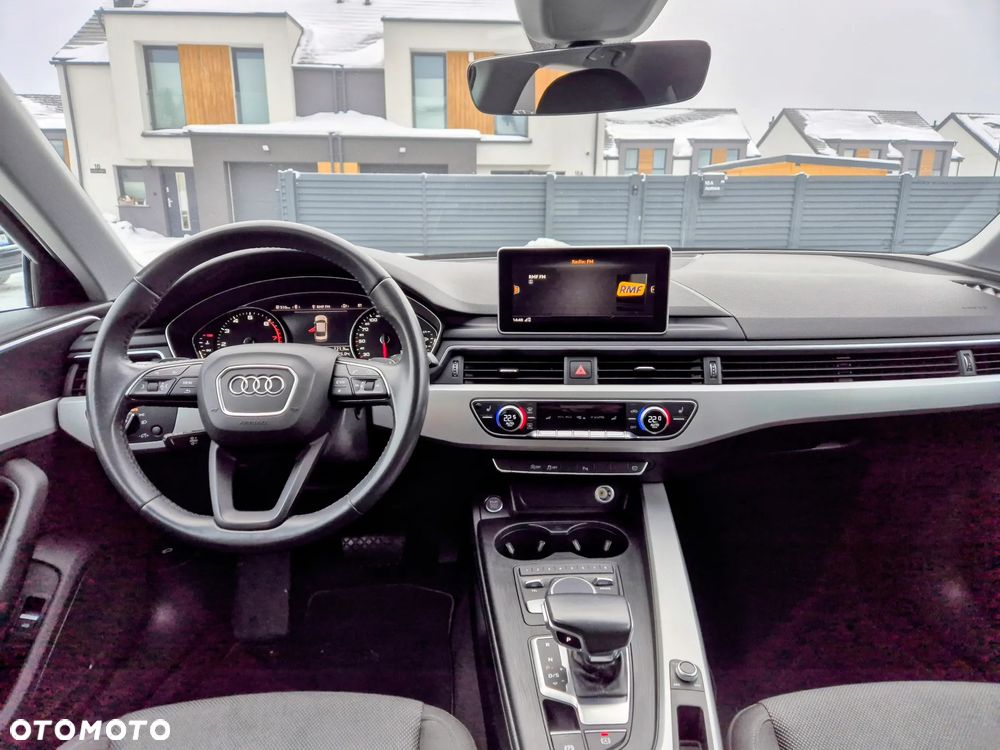 Audi A4 Limousine 35 TFSI S tronic - 11