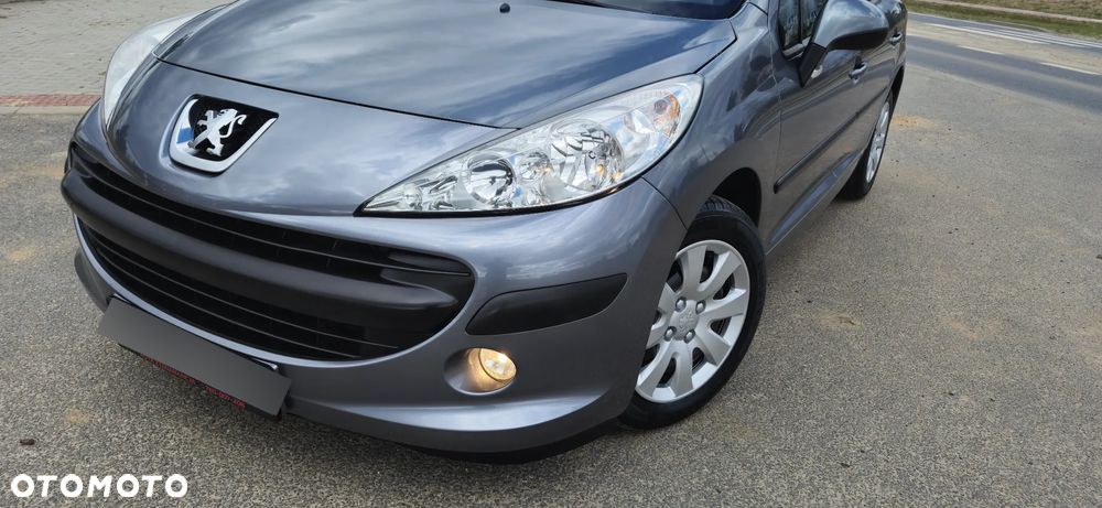Peugeot 207 1.4 16V Trendy - 16