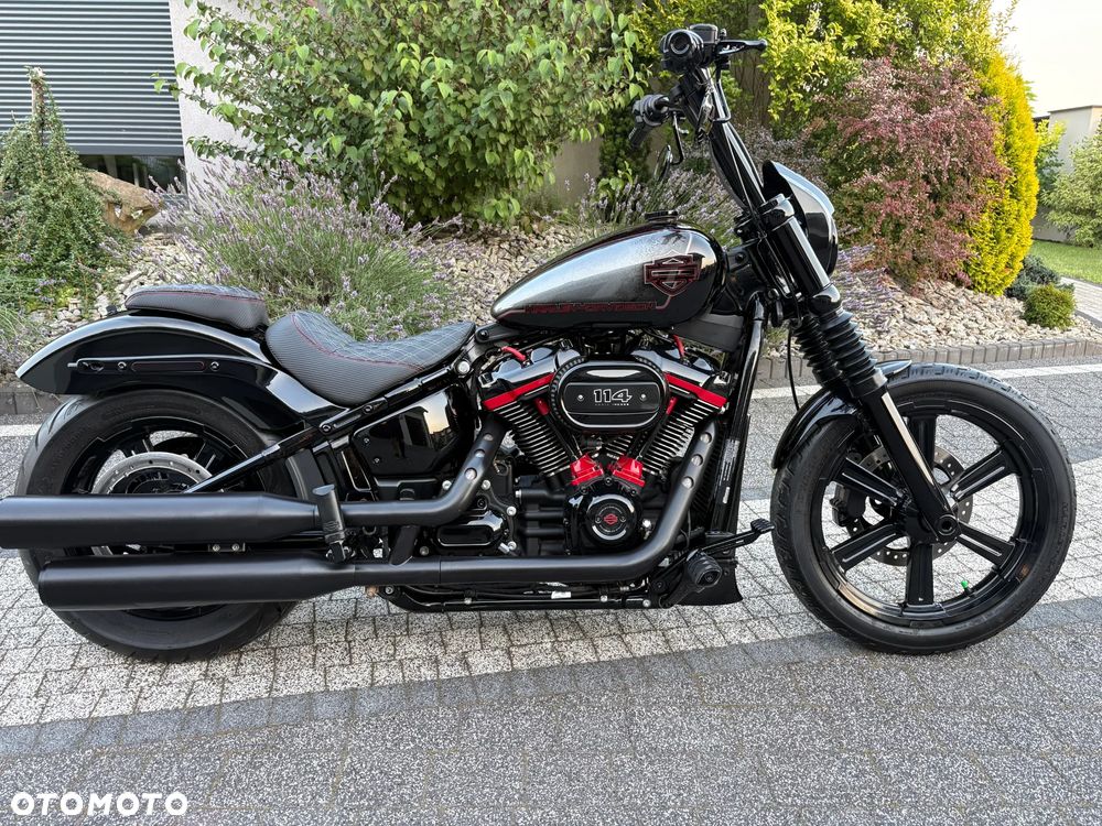 Harley-Davidson Softail Street Bob - 1