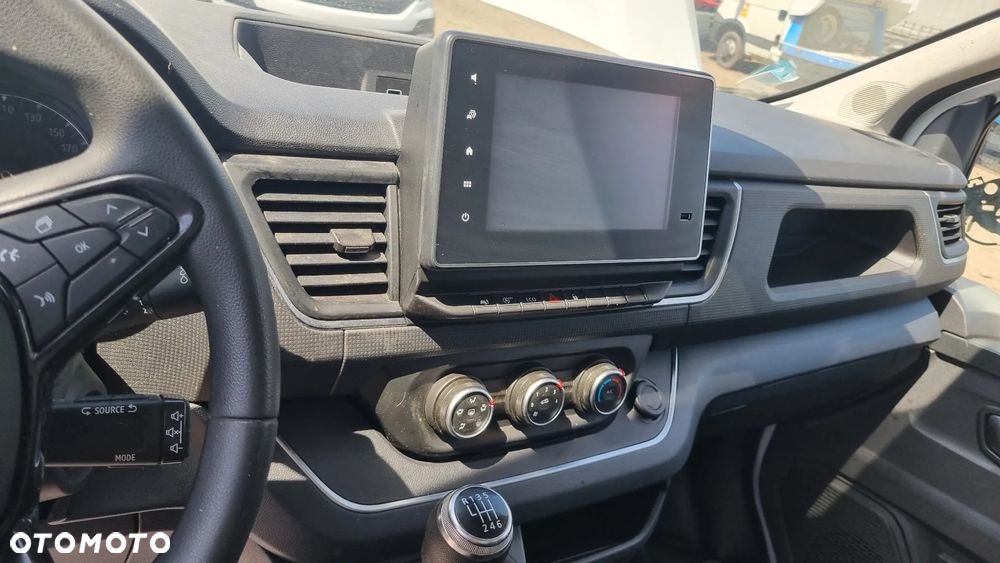 Renault Trafic - 33