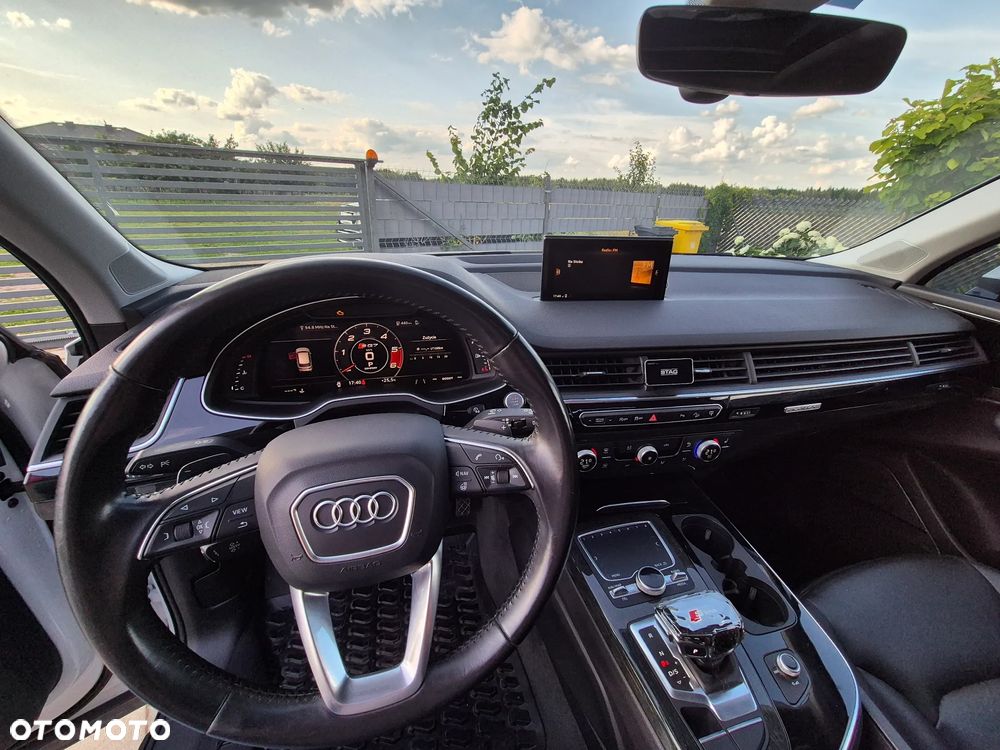 Audi Q7 - 9