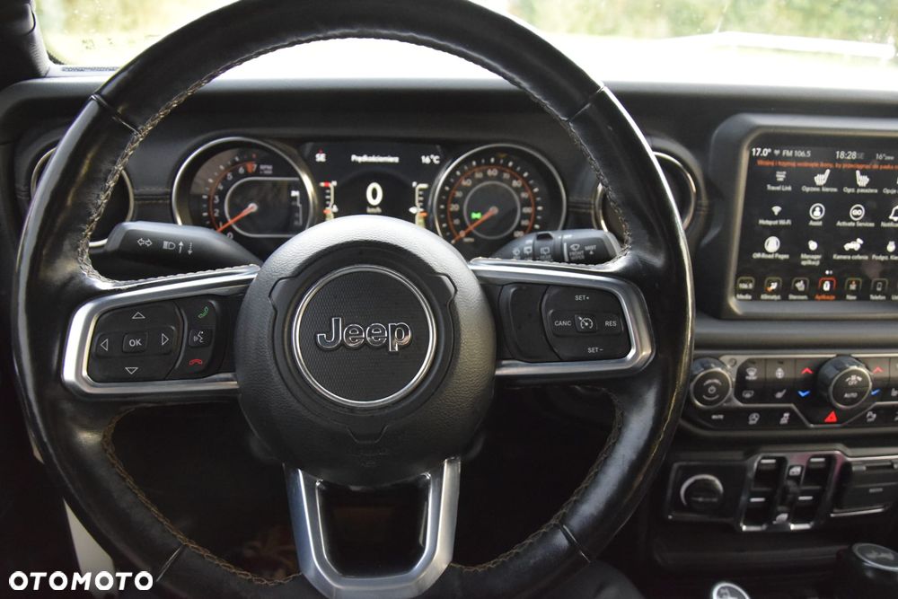 Jeep Wrangler - 20