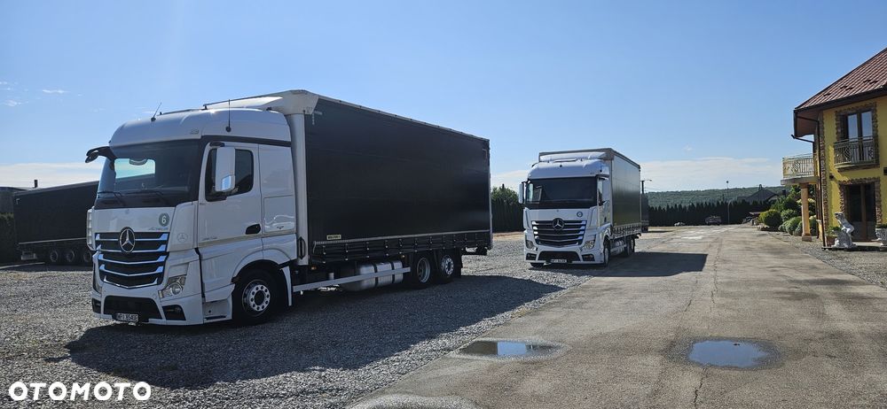 Mercedes-Benz actros - 3