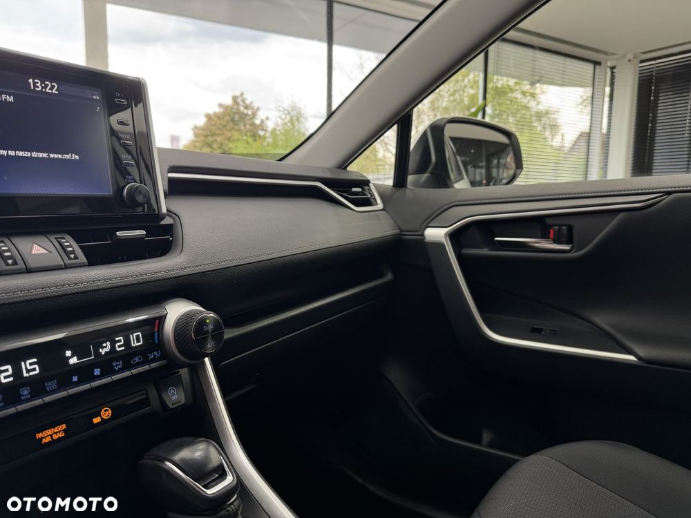 Toyota RAV4 2.0 Comfort 4x2 MS - 28