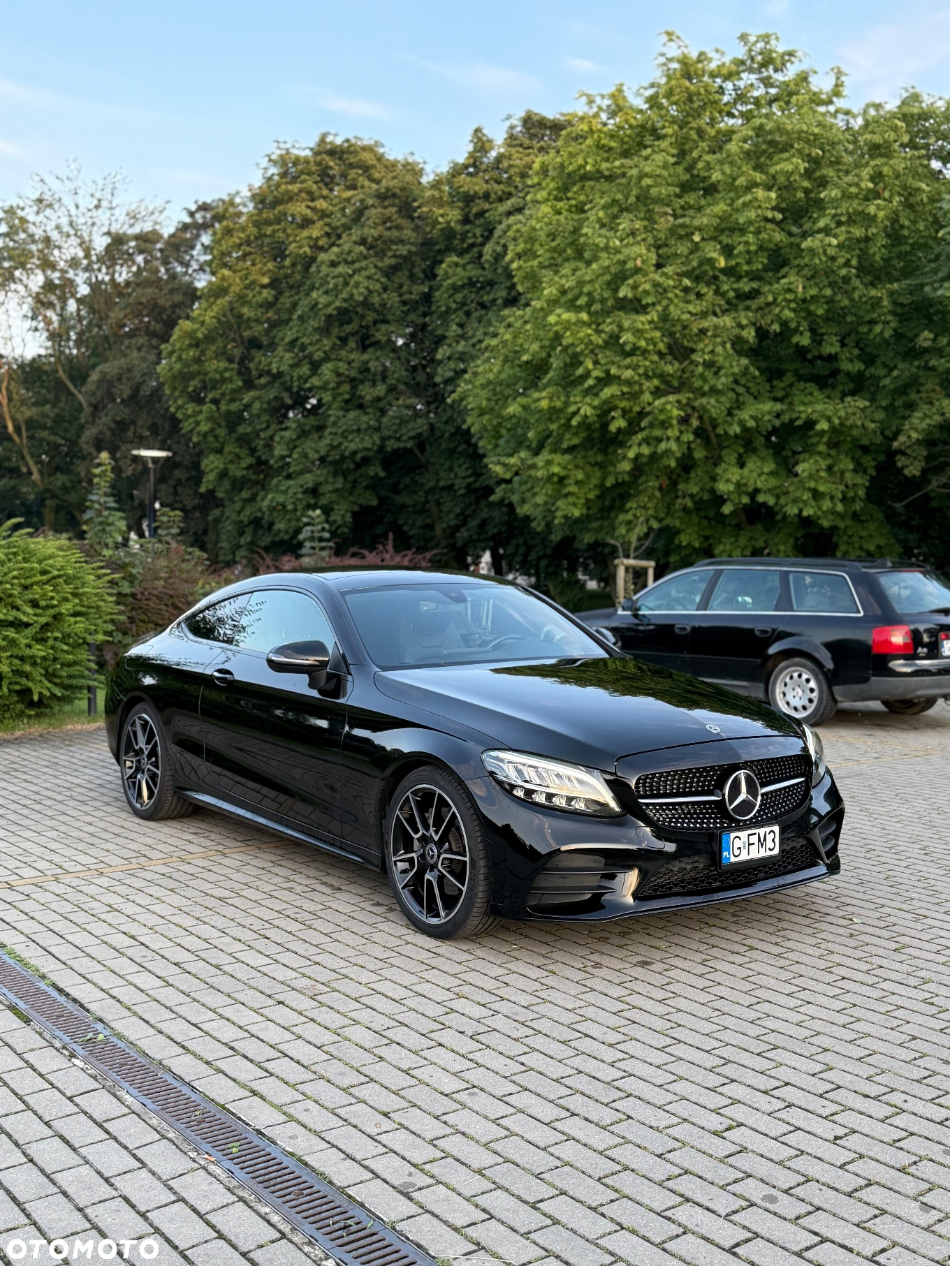 Mercedes-Benz Klasa C 300 Coupe 9G-TRONIC AMG Line - 4