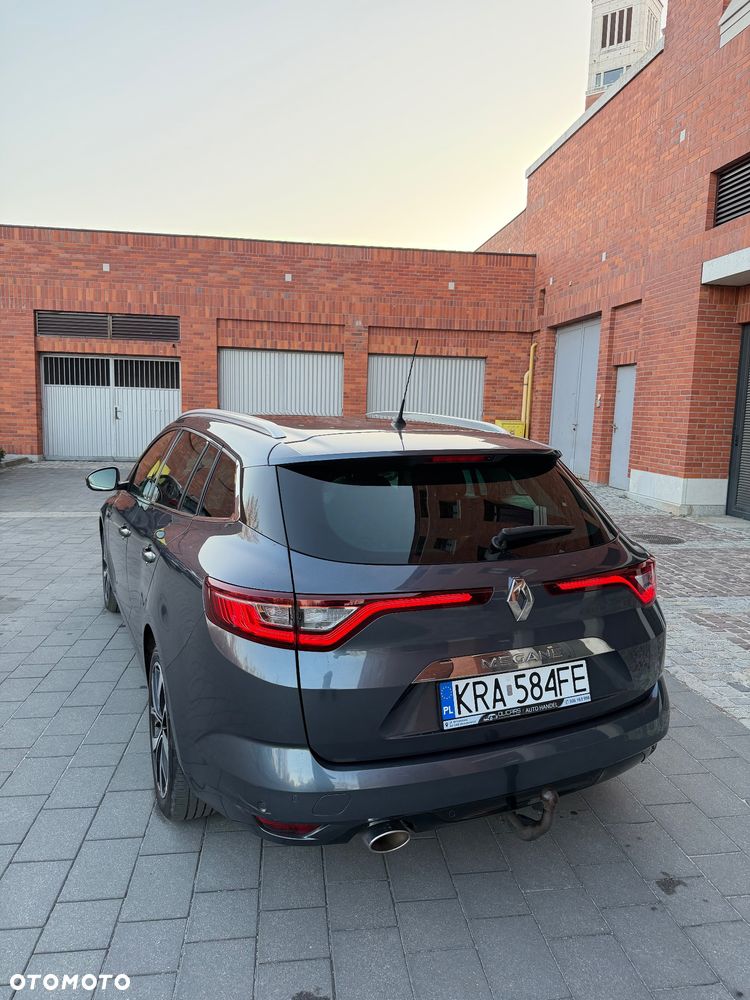 Renault Megane ENERGY TCe 140 EDC BOSE EDITION - 19