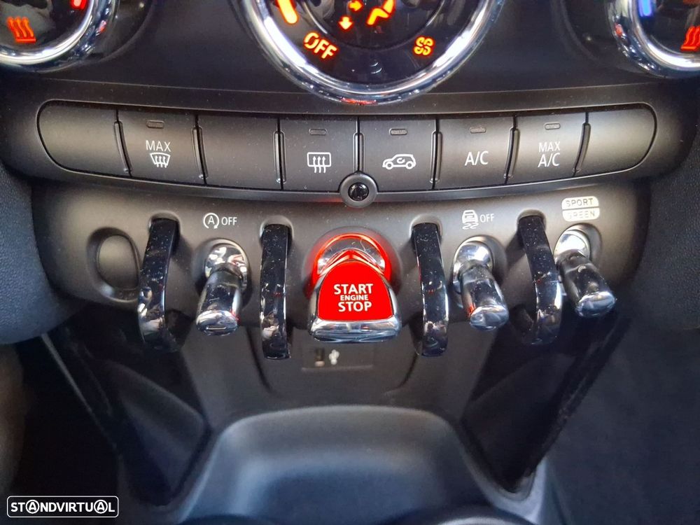 MINI 3 Portas John Cooper Works - 20
