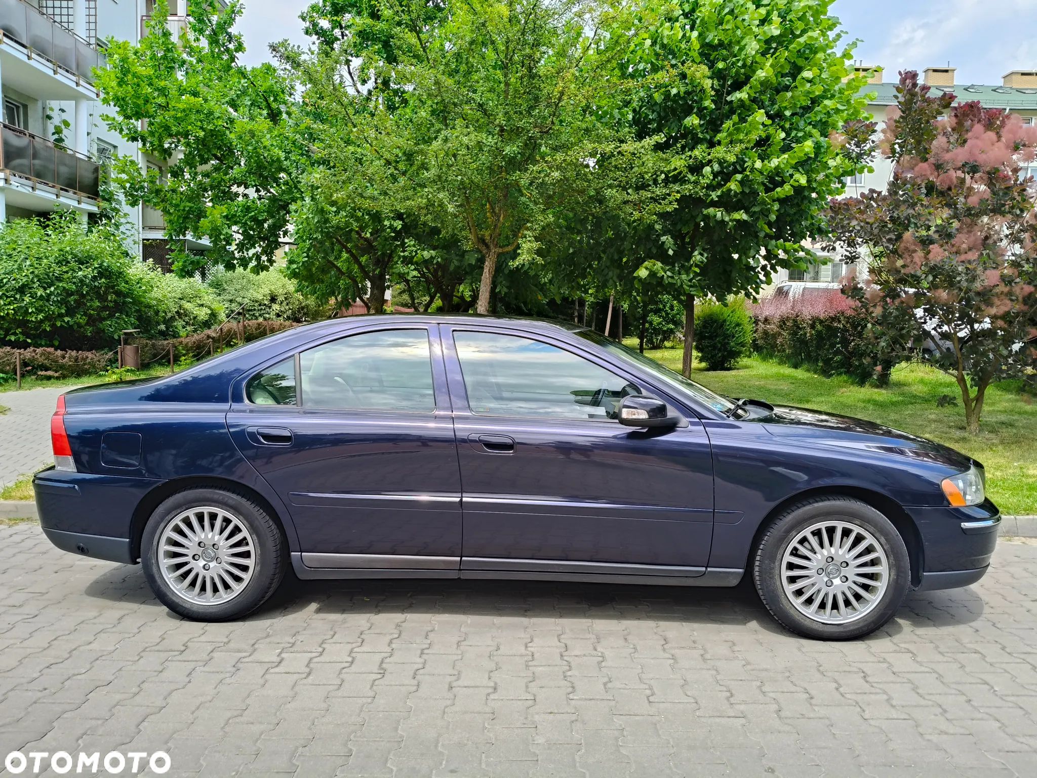 Volvo S60 2.4 Kinetic - 1
