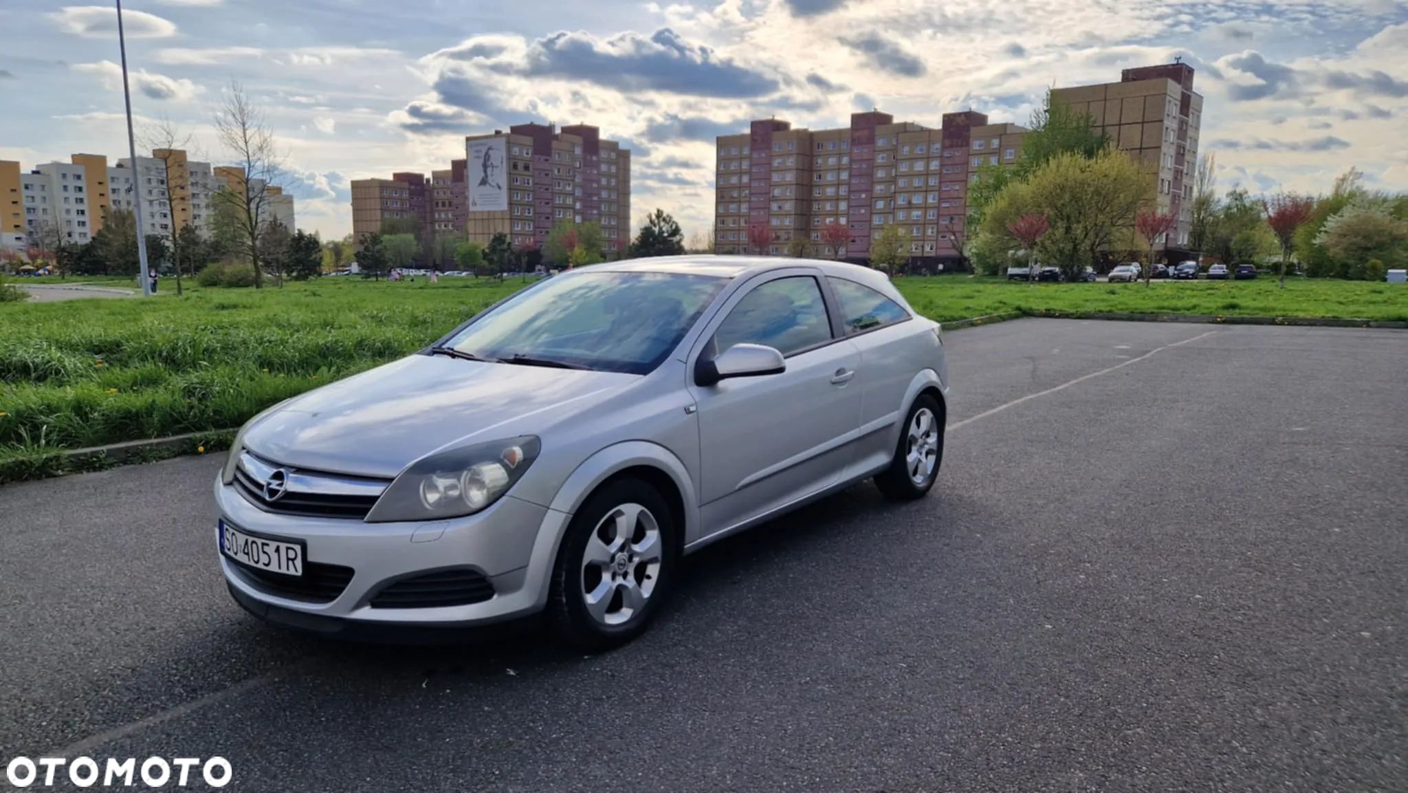 Opel Astra GTC 1.6 - 1