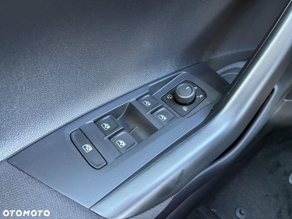 Volkswagen Polo - 22