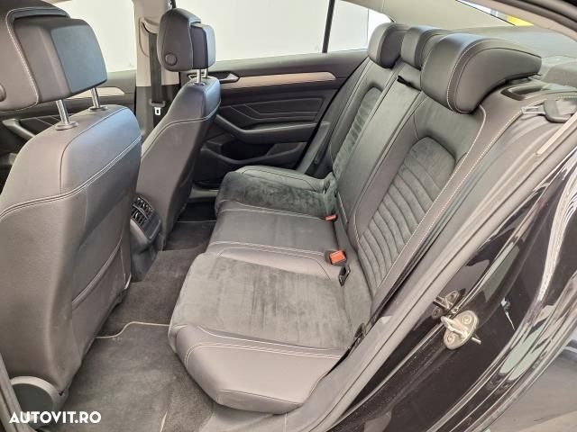 Volkswagen Passat - 11